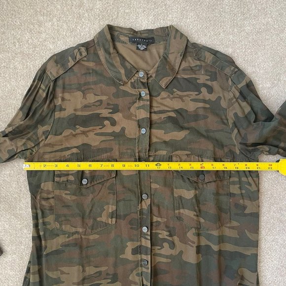 Sanctuary Shirt Womens Large Green Tan Camo Snap Roll Tab Sleeves Boyfriend - Picture 6 of 8